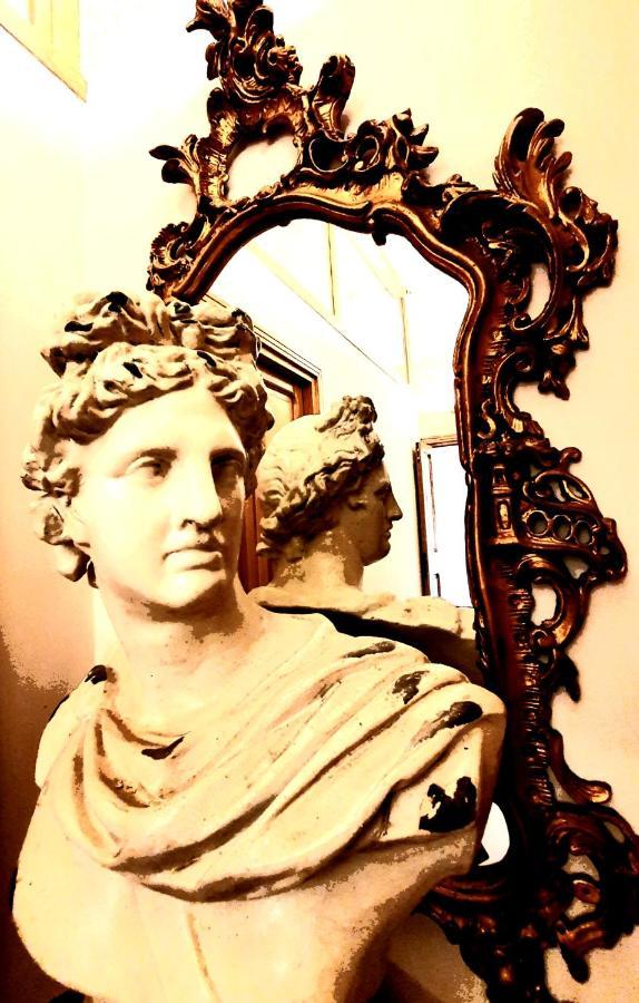 רומא 1878S By Aat- Luxury Historic House Piazza Di Spagna מראה חיצוני תמונה